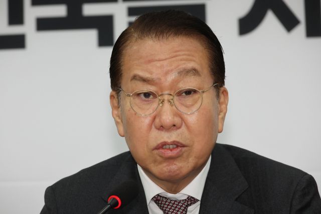 국민의힘 권영세 비상대책위원장이 16일 오전 서울 여의도 국회에서 열린 비상대책위원회의에서 발언하고 있다. 연합뉴스