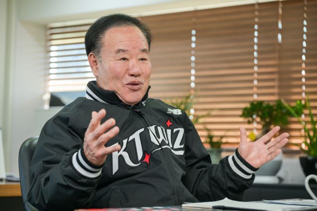 이호식 kt sports 대표이사가 경기일보와의 인터뷰에서 구단 운영에 대해 밝히고 있다.윤원규 기자