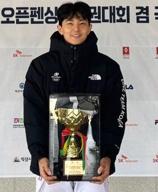 남자 사브르 개인, 단체전을 석권해 2관왕에 오른 하한솔.성남시청 제공
