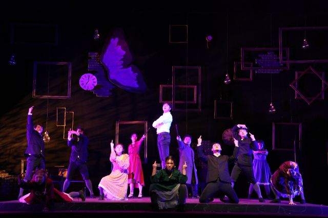 대진대학교 연기예술학과 재학생들이 2024 경기 대학생 뮤지컬 페스티벌에 출품한 ‘스프링 어웨이크닝’을 공연하고 있다. 대진대 제공