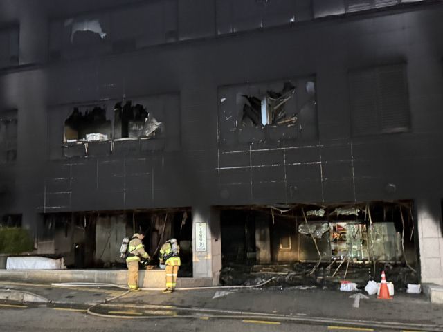 분당 복합상가건물 BYC 빌딩 화재 [포토뉴스]