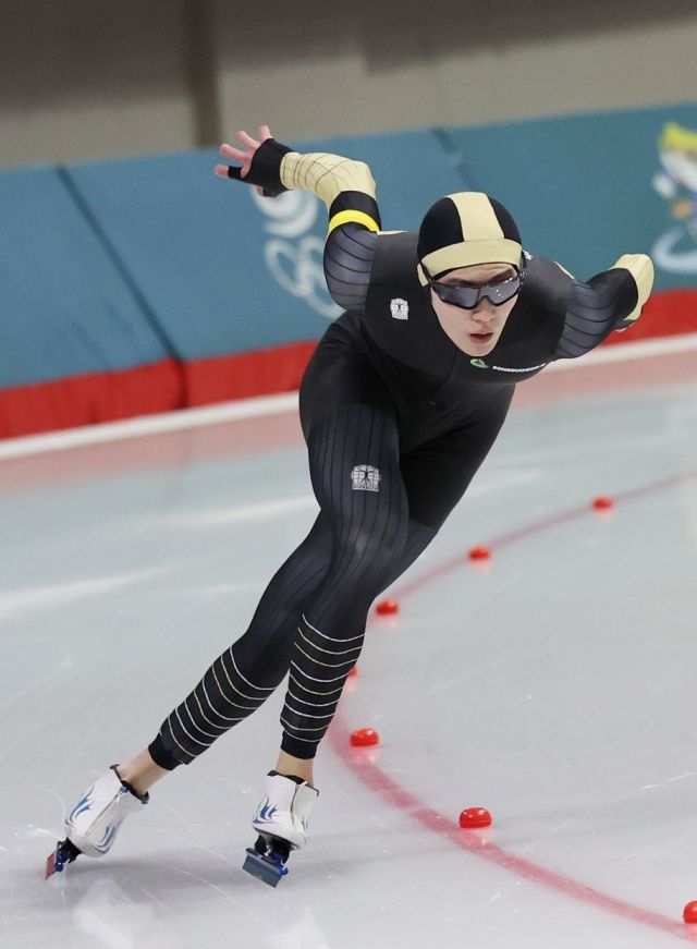 2025 전국남녀 종별종합스피드스케이팅선수권대회에서 남자 일반부 종합우승을 차지한 안현준.동두천시청 제공