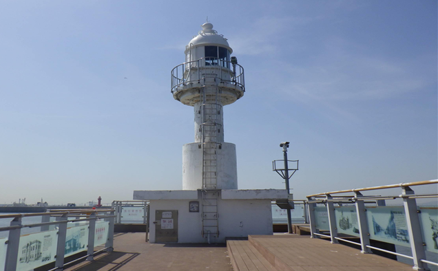 개량 예정인 인천항갑문북방파제등대 전경. 인천해수청 제공