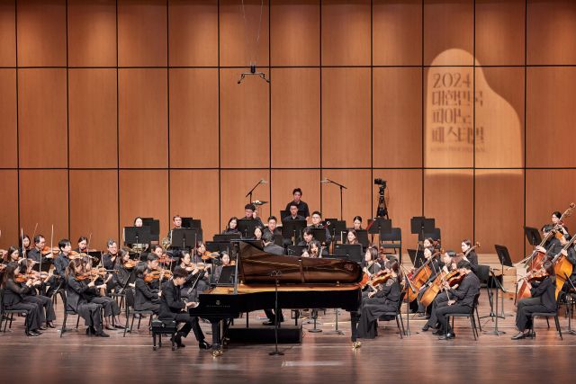 지난해 '협주곡의 밤' 무대에 오른 피아니스트 한지호. 1일 피날레 무대에 오른다. 경기아트센터 제공