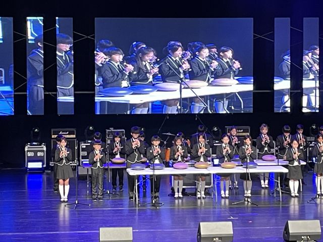 경기도포천교육지원청이 주최한 ‘2025 포천 청소년어울림한마당’에 참가한 학생들이 열정적인 무대를 선보이고 있다. 포천교육지원청 제공