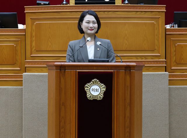 안양시의회 장명희 의원이 23일 제306회 임시회 제2차 본회의에서 5분 자유발언을 하고 있다. 안양시의회 제공