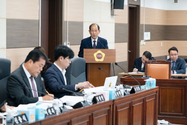 인천시의회가 27일 특별위원회 회의실에서 유지상 인천관광공사 사장 내정자에 대한 인사청문회를 하고 있다. 인천시의회 제공
