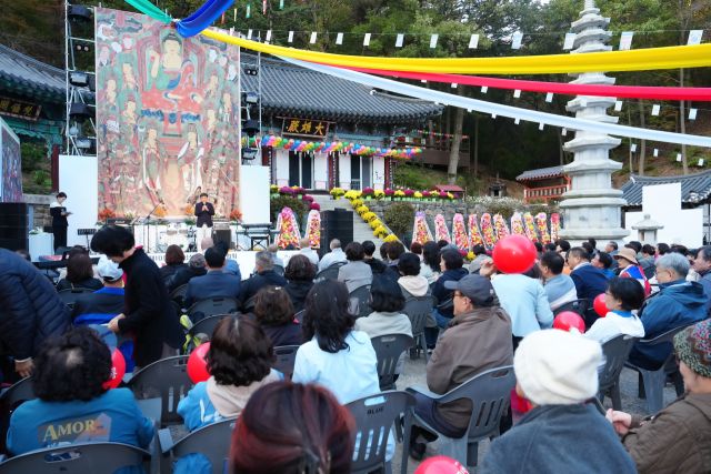 장경사(주지 수찬 스님)는 지난 25일 ‘장경사 남한산성 의승군 문화제’를 개최하고 병자호란 당시 나라를 위해 순절한 의승군의 호국 정신을 기렸다. 광주시 제공