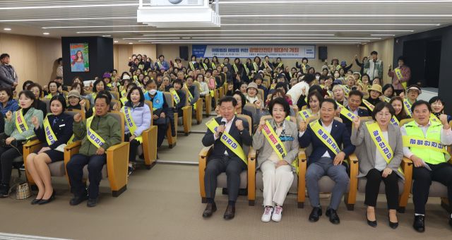 박승원 광명시장이 28일 오후 한국폴리텍대학 광명융합기술교육원 강당에서 열린 ‘광명안전단’ 발대식에 참석했다. 광명시 제공