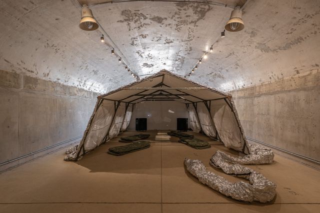 캠프 그리브스 탄약고 2관 전시작품. 경기도 제공