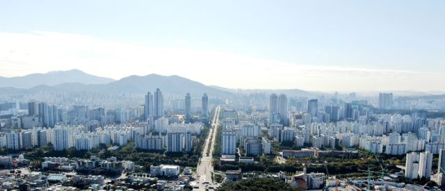 안양 평촌신도시 전경. 안양시 제공.