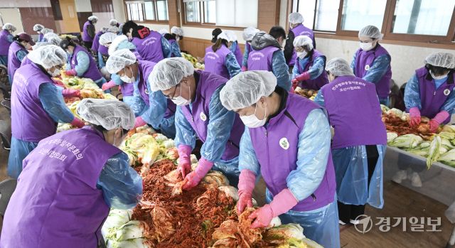 2025년 북한 이탈주민 김장체험 및 소외계층 나눔행사 [포토뉴스]