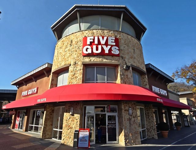 글로벌 버거브랜드 파이브가이즈의 여주프리미엄아울렛점 전경. 신세계사이먼 제공