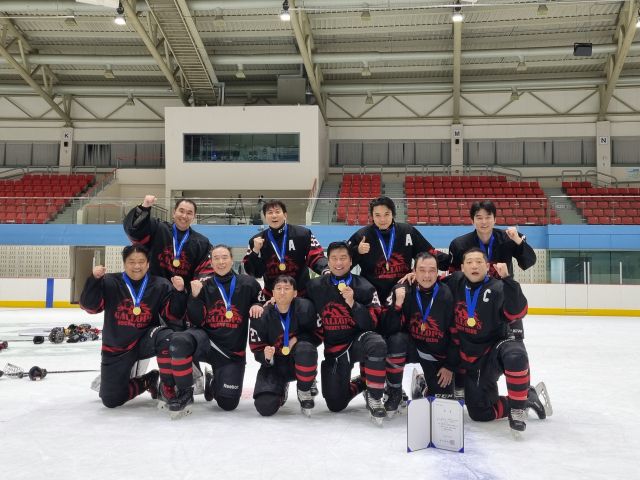 2025 경기도동계체육대회서 우승을 차지한 고양겔럽스가 기념촬영을 하고 있다. 경기도체육회 제공