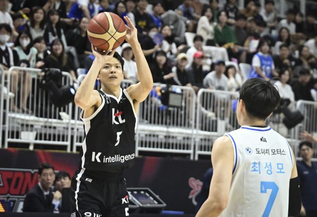 프로농구 수원 KT 소닉붐은 최근 떨어진 공격 지표 개선이 팀 과제로 꼽힌다. 경기일보 DB