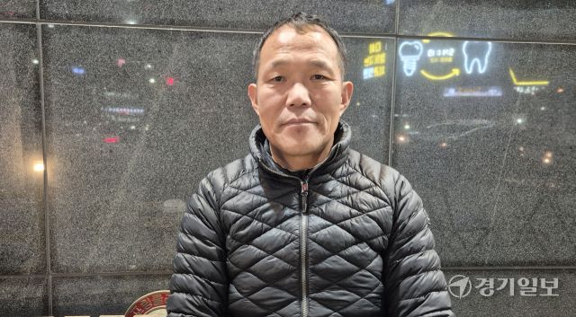 조동욱 늘처음처럼 봉사단 회장. 박용규기자