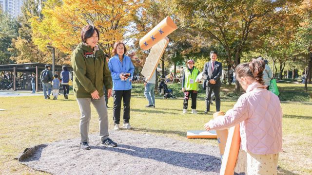 1일 에어드리공원 일대에서 ‘2025 원문동 한마음 축제’가 1천여명의 시민이 참여한 가운데 마무리됐다. 과천시 제공