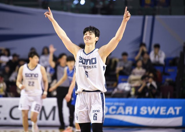 17-서드) 2라운드 지배한 이정현…소노 에이스, 또 한 번 MVP 영광