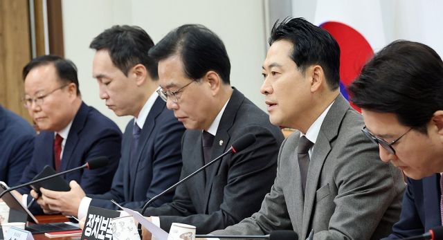 국민의힘 장동혁 대표가 11일 국회에서 열린 최고위원회의에서 발언하고 있다. 연합뉴스