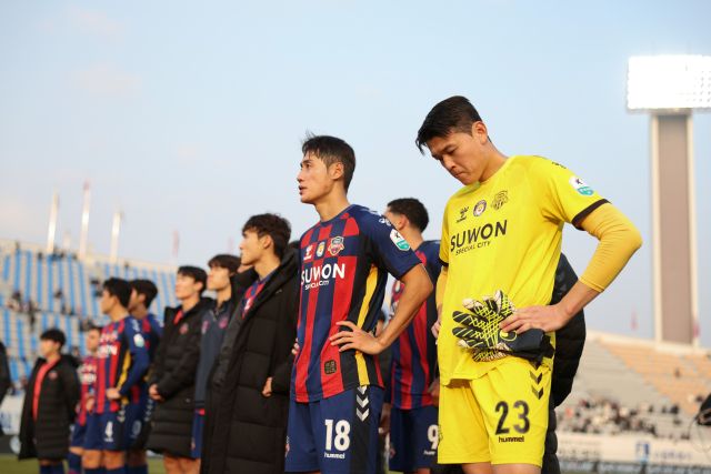 프로축구 수원FC가 K리그2로 강등된 가운데, 강문식 수원FC 이사장을 포함한 이사회 전원은 사임을 결정했다. 수원FC 제공