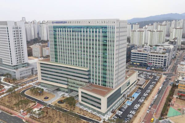 수원법원종합청사 전경. 수원고등법원 제공