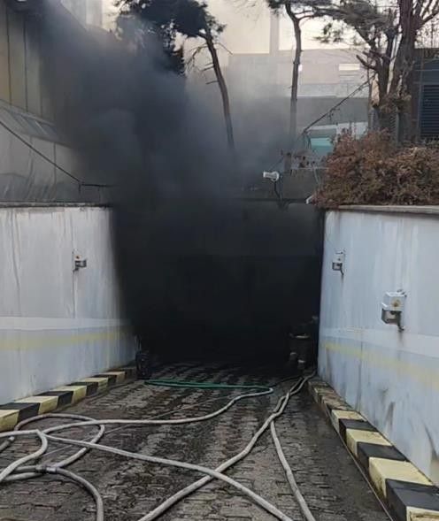 AKR20251212022151065_02_i_P4