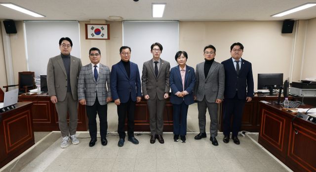 안양시의회 총무경제위원회. 안양시의회 제공.