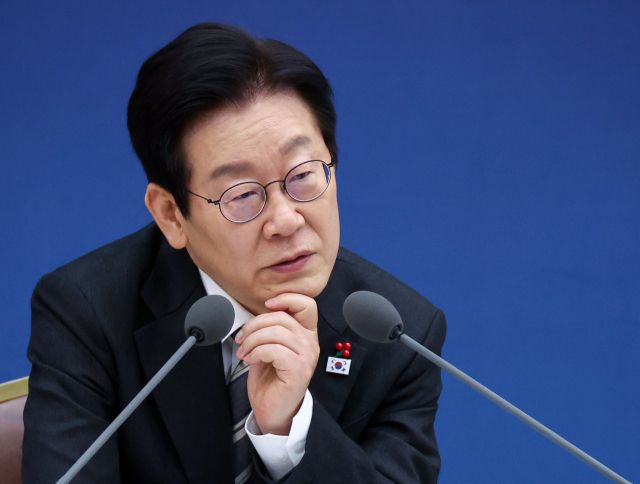 이재명 대통령이 12일 세종시 정부세종컨벤션센터에서 열린 과학기술정보통신부·개인정보보호위원회 업무보고에서 발언하고 있다. 연합뉴스