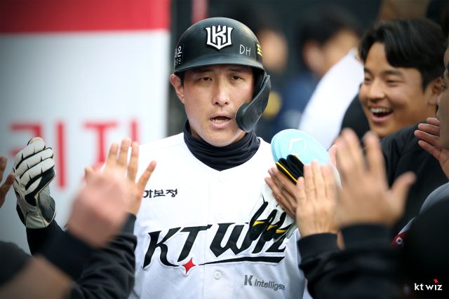 KT 위즈의 황재균이 은퇴를 발표했다. KT 제공