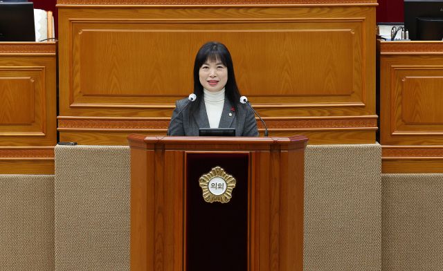 더불어민주당 소속 장경술 안양시의원이 19일 5분 자유발언을 하고 있다. 안양시의회 제공