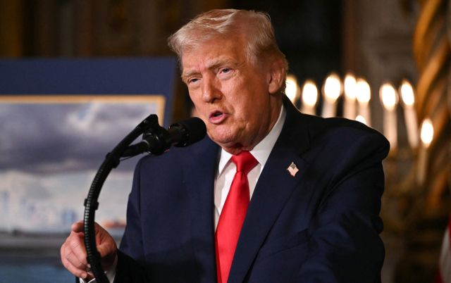 US President Donald Trump announces the US Navy?s new Golden Fleet initiative, unveiling a new class of warships, at Mar-a-Lago in Palm Beach, Florida, on December 22, 2025. (Photo by ANDREW CABALLERO-REYNOLDS / AFP)