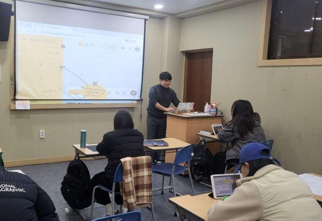 인천항만공사(IPA)가 학업중단 위기 청소년을 대상으로 인공지능(AI) 교육을 하고 있다. IPA 제공