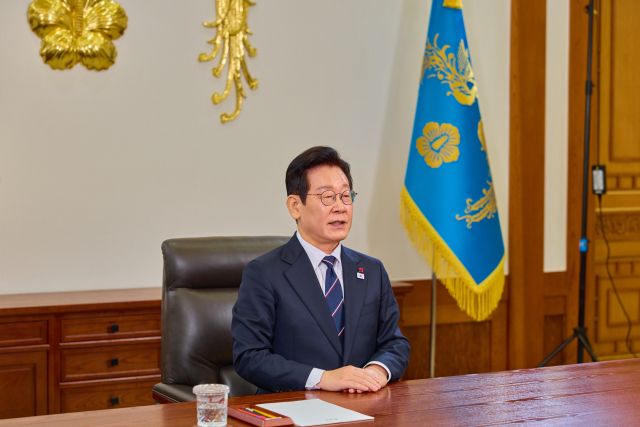 이재명 대통령이 청와대에서 2026년 신년사를 전하는 모습. 연합뉴스