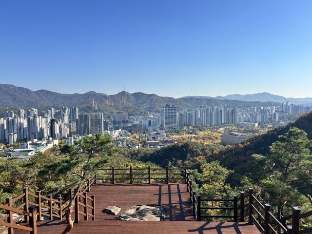 과천 관악산 자락에 위치한 ‘해누리 전망대’. 과천시 제공