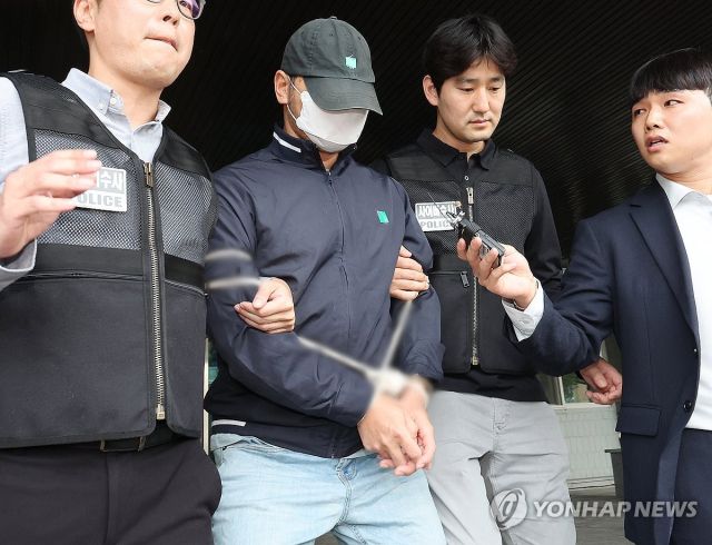 KT 소액결제 사건 피의자. 연합뉴스