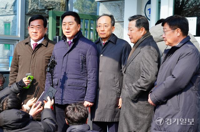 국민의힘 의원, 윤석열 대통령 접견 [포토뉴스]