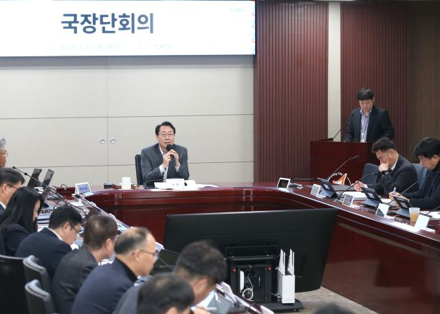 정명근 화성특례시장이 국장단회의에서 경찰서 신설에 대해 발언하고 있다. 화성특례시 제공