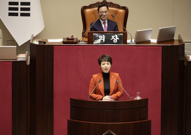 국민의힘 김은혜 의원이 13일 국회에서 열린 경제 분야 대정부질문에서 발언하고 있다. 의원실 제공