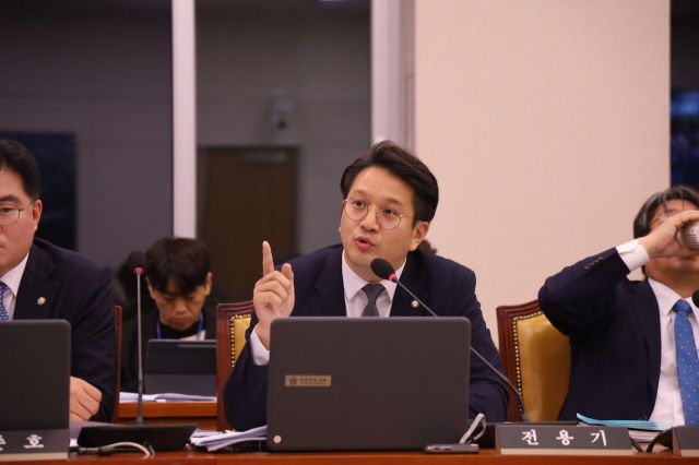 더불어민주당 전용기 화성정 국회의원. 전용기 의원실 제공