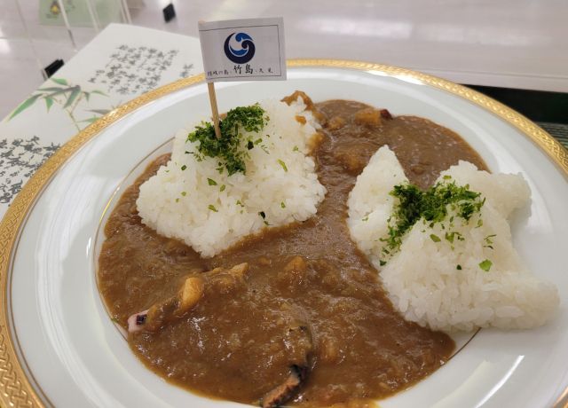 일본 시마네현 지하식당에 다시 등장한 다케시마 카레. 서경덕 교수 페이스북 갈무리.