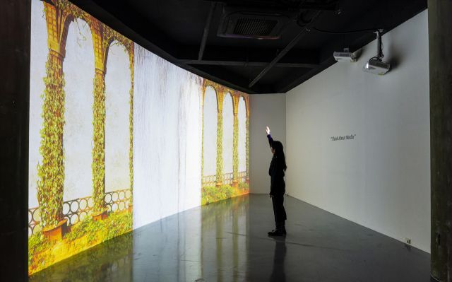성남문화재단에서 진행하는 2025 성남작가조명전 디바운더리 전시 전경. 재단 제공