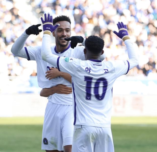 승격 후 첫 1부리그 원정 2연전서 ‘우승후보’ 울산 HD, FC서울을 상대로 탄탄한 조직력과 공격력으로 경쟁력을 입증한 FC안양이 돌풍을 예고하고 있다.FC안양 제공