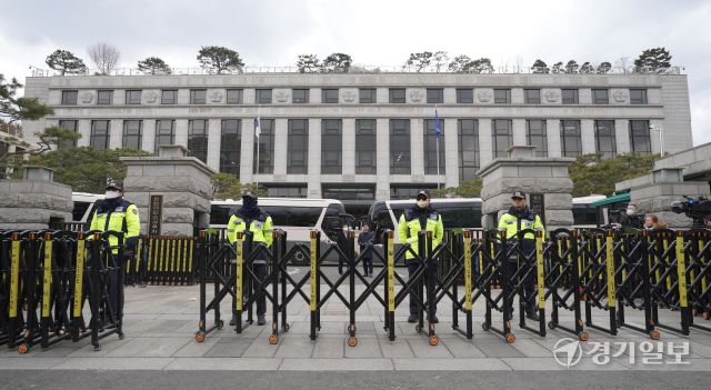 윤석열 대통령 탄핵심판 최종 변론일, 헌법재판소 모습 [포토뉴스]