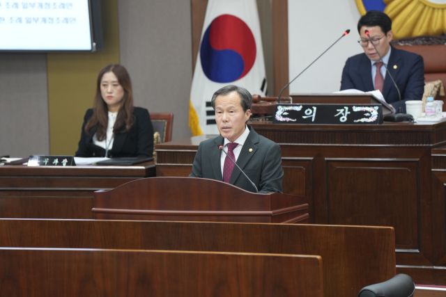 서과석 의원이 26일 열린 제184회 임시회 제7차 본회의에서 5분 자유발언을 하고 있다. 포천시의회 제공