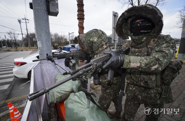 육군 제51보병사단과 700특공연대, 도시지역 탐색격멸작전 [포토뉴스]