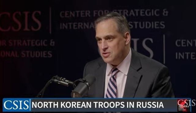 세스 존스 국제안보 프로그램 책임자. CSIS 중계 캡처