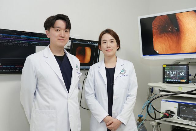 분당제생병원 소화기내과 서준영 과장(왼쪽)과 홍혜선 전문의. 분당제생병원 제공