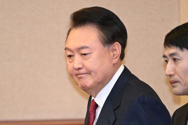 윤석열 대통령 탄핵심판 5차 변론날인 지난 4일 헌법재판소 대심판정에 입장하는 윤 대통령. 연합뉴스