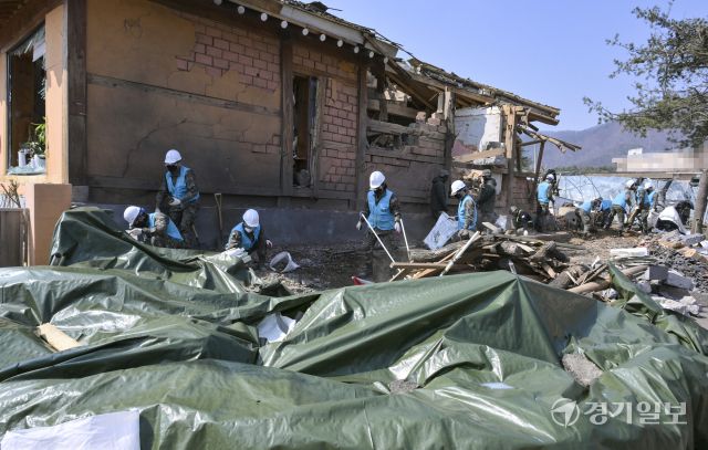 포천 오폭 현장, 복구 총력 [포토뉴스]