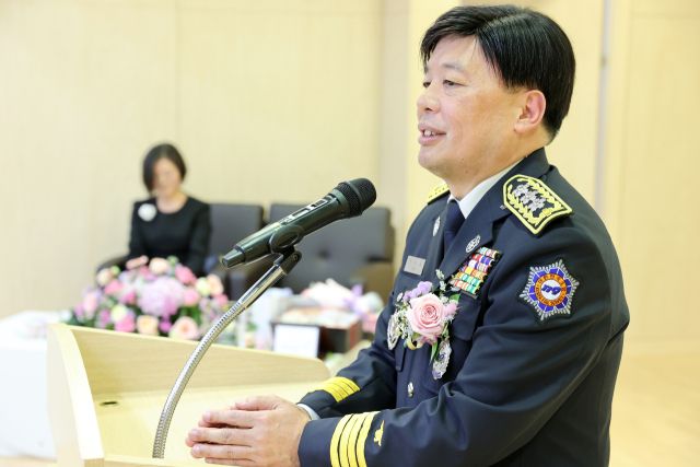 조선호 경기도소방재난본부장이 11일 퇴임식에서 퇴임 소감을 전하고 있다. 경기도소방재난본부 제공